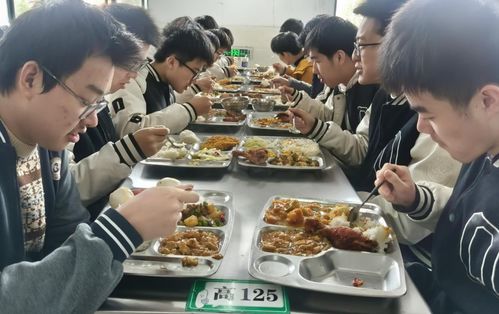 抓好校园 食 事 恩施州着力解决中小学校园食品安全与膳食经费管理问题